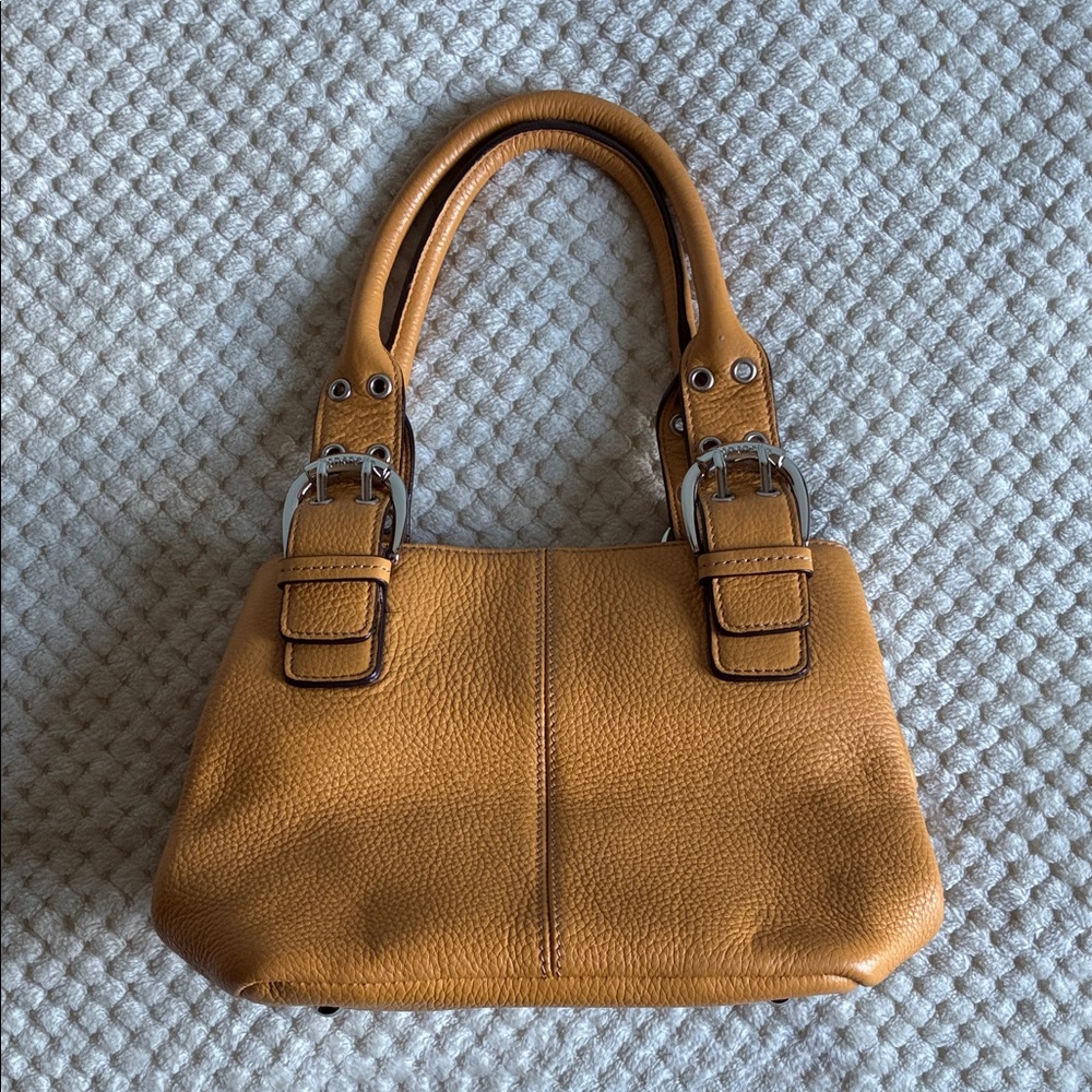 Tignanello Chic Tan Yellow Leather adjustable strap Shoulder Bag Used with Love